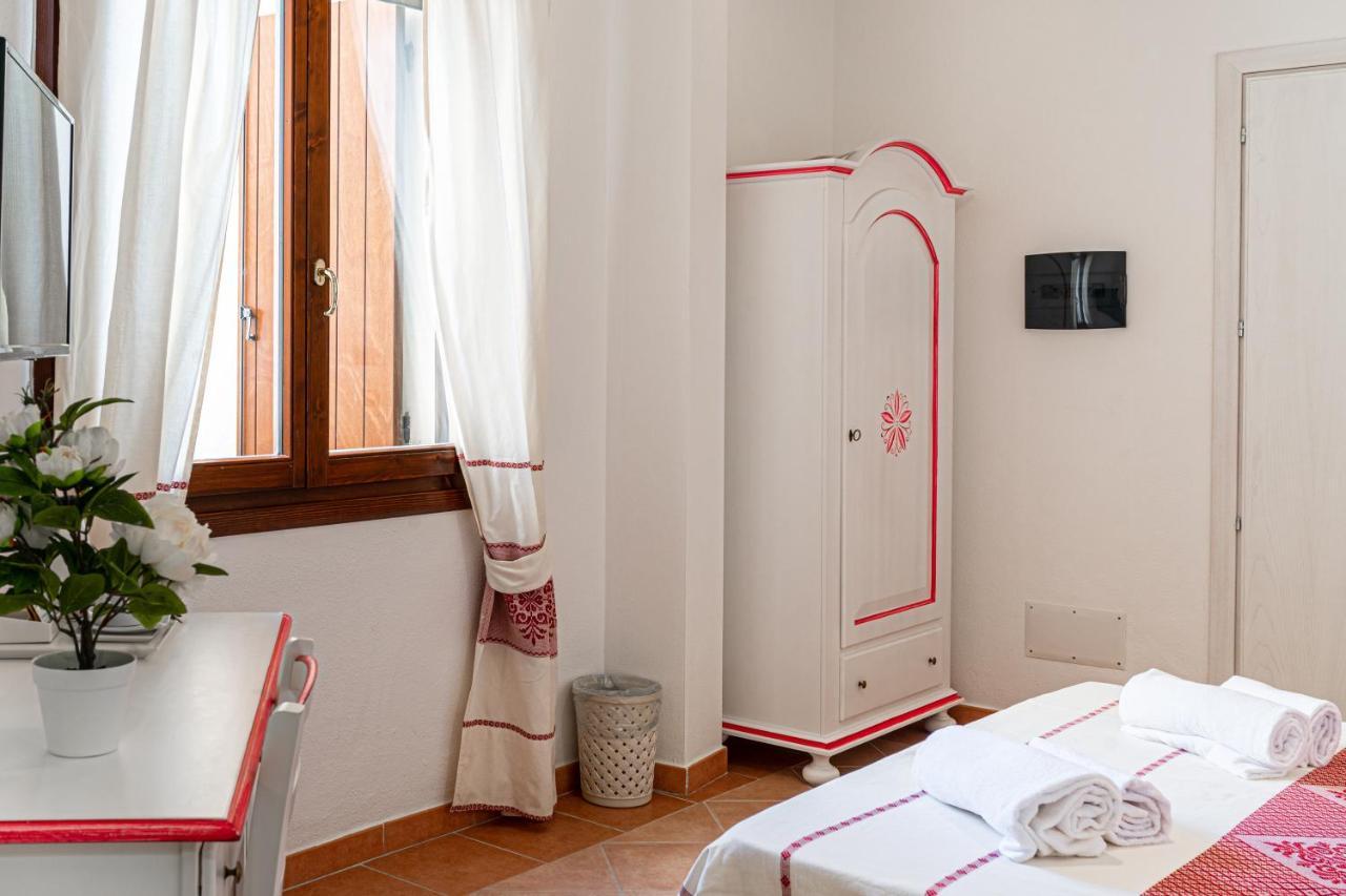 Hotel Trinita Dei Corsari Торе Дей Корсари Екстериор снимка